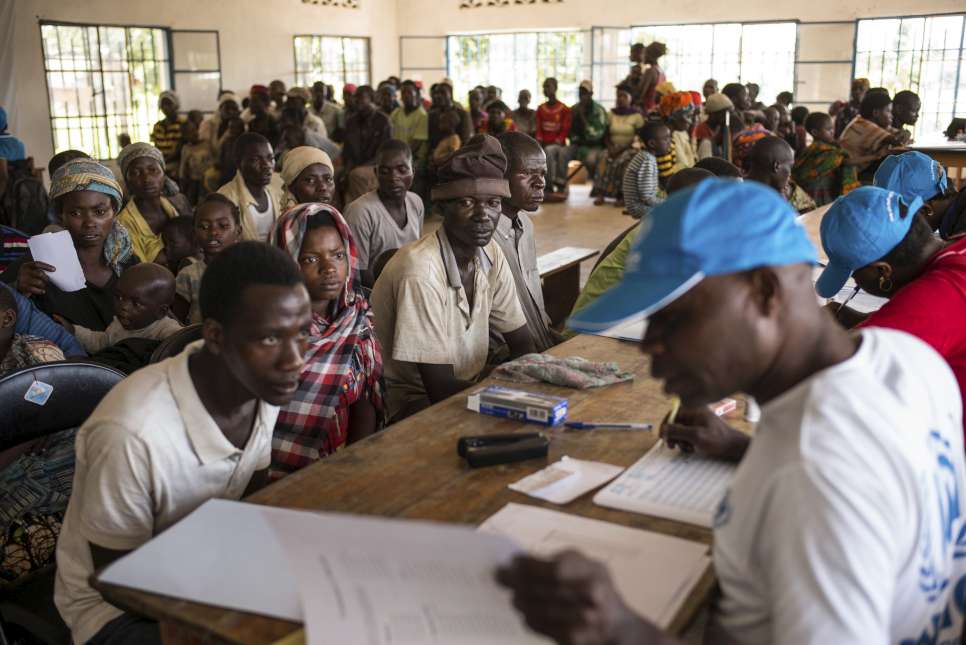 Democratic Republic of the Congo (DRC) / Burundi Refugees / Some 150 vulnerabe refugees have been registered today in Luvungi just before being relocated to Kavimvira transit centerin Uvira. 7,661 Burundians refugees have crossed into the DRC over the past few weeks. The new arrivals are being hosted by local families, but the growing numbers are straining available support. UNHCR is helping some 500 vulnerable refugees at a transit centre at Kavimvira and in another centre at Sange. Work is ongoing to identify a site where all the refugees can be moved, and from where they can have access to facilities such as schools, health centers and with proper security. / UNHCR / Federico Scoppa / May 2015