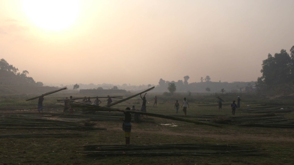 Rohingya volunteers drives monsoon preparations