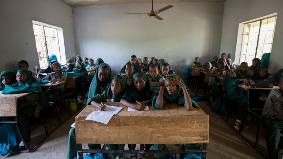 Les élèves d'une classe de la deuxième école gérée par la Fondation islamique des prouesses futures. 