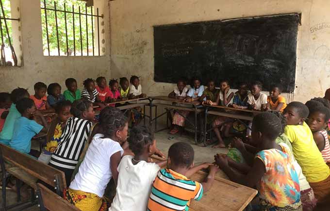 Mozambique programme empowers girls to fight gender inequality, child marriage
