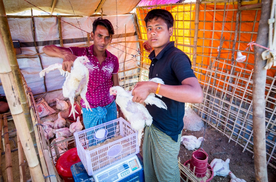 Bangladesh. Rohingya traders open for business