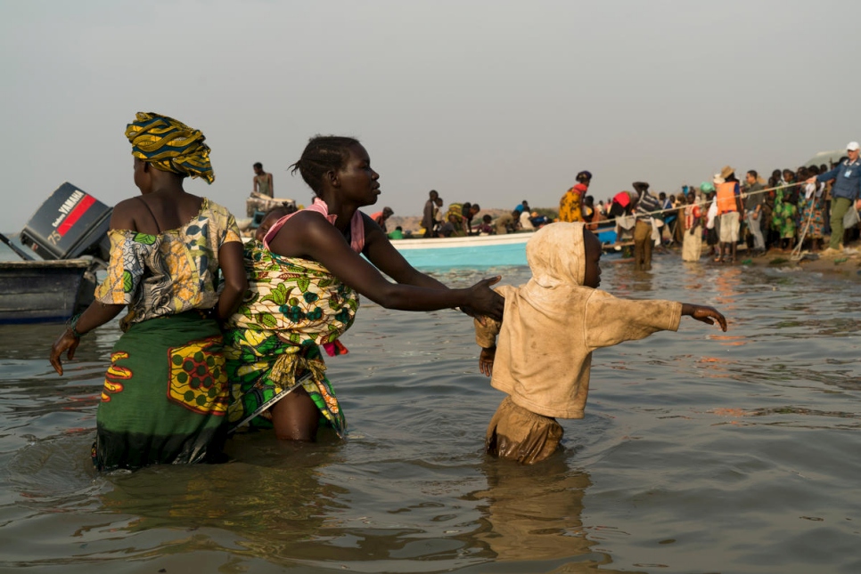 Uganda. Newly displaced Congolese refugees in Sebagoro UNHCR emergency centre