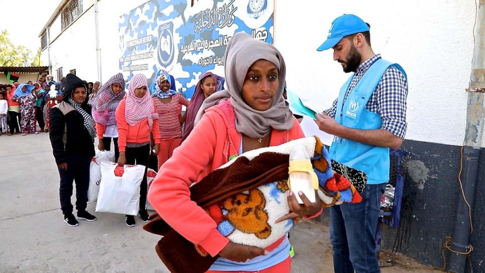 Libya: Refugee women being evacuated from Tajoura detention centre