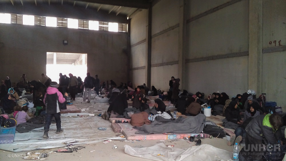 Families arriving from East Aleppo to Mahalej shelter