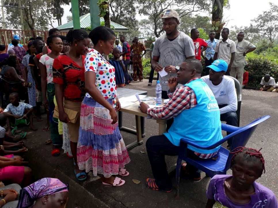 Thousands of Cameroonians seek refuge