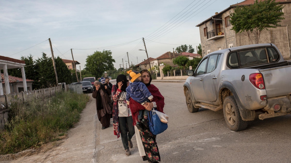 Un groupe de Syriens, après leur traversée de l'Evros entre la Turquie et la Grèce. 