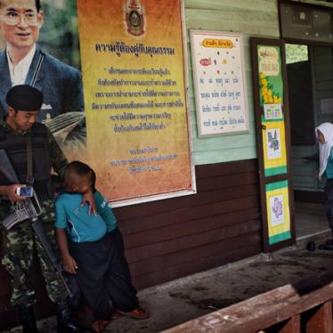 Tailandia: Proteger a los estudiantes, los maestros y las escuelas en el sur del país