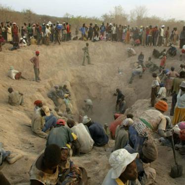  Villagers in Zimbabwe Marange Diamond Fields in Mass Protests