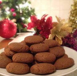 'Here's the first recipe of our holiday series, The BEST Ginger Cookies Ever! We will be posting many more recipes through next week that will make the holiday's much tastier!  Recipe here: http://bit.ly/1haEw9B

#Biodynamic  #Cookies  #Ginger  #Holidayrecipe'