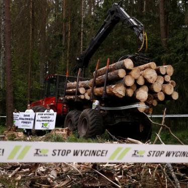 Polish Crackdown Ahead of Climate Talks