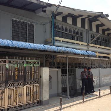 بورما: إغلاق مدرستين إسلاميتين في رانغون