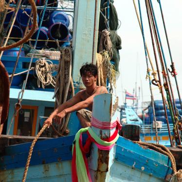 Thaïlande : Travail forcé et traite de personnes dans le secteur de la pêche