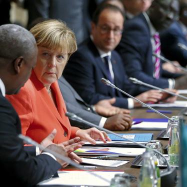 Deutschland: Merkel soll sich bei Afrika-Reise für Menschenrechte einsetzten 