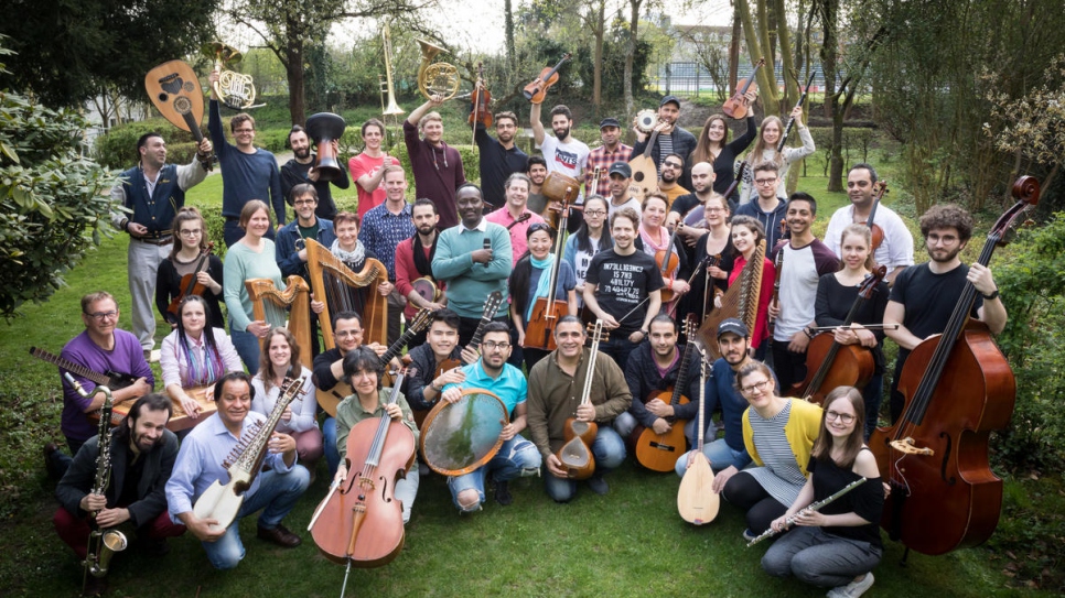 Près de la moitié des 70 musiciens de l'orchestre sont arrivés en Allemagne récemment. 