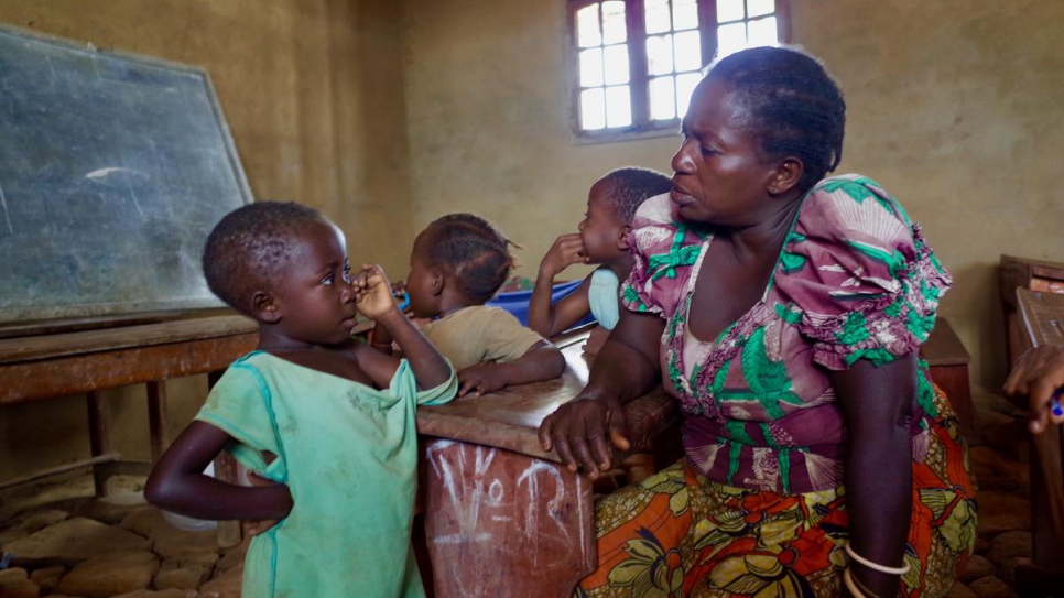 Agnes, 42, and her 6 daughters fled violence in their village in Beni territory in late 2017. They have been living in a classroom in a school in Oicha for almost a year.