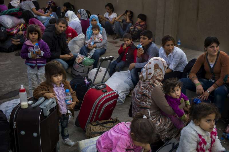 Syria and Iraq continue to be rocked by major population displacements. This image shows Syrian Kurds from the town of Kobane seeking shelter in Iraq's Kurdistan region. © UNHCR D.Nahr