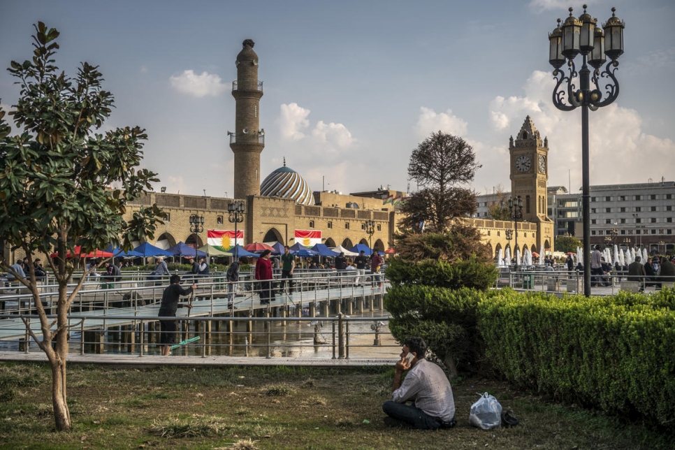 Iraq. Syrian refugee doctor treats patients while living in exile