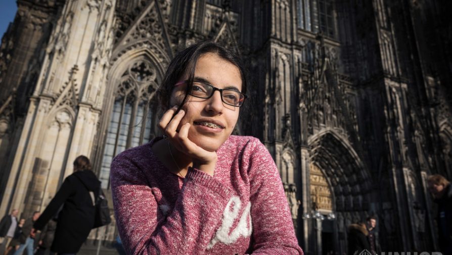 Nieuwe hoop in Duitsland voor Syrisch meisje dat vluchtte in een rolstoel