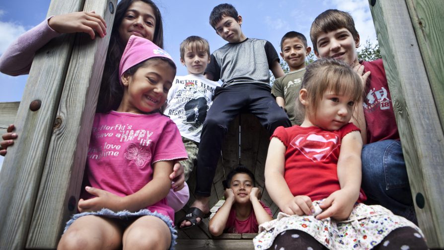 UNHCR spoort België aan om geen kinderen op te sluiten omwille van immigratiedoeleinden