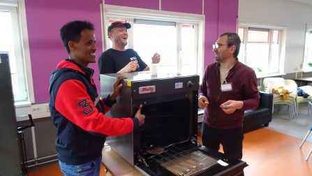 Repair Café brengt asielzoekers en bewoners samen