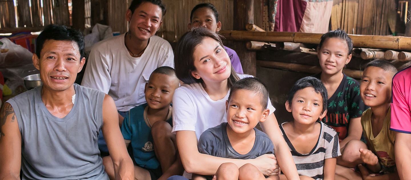 UNHCR Goodwill Ambassador Praya Lundberg visits refugees in Thailand