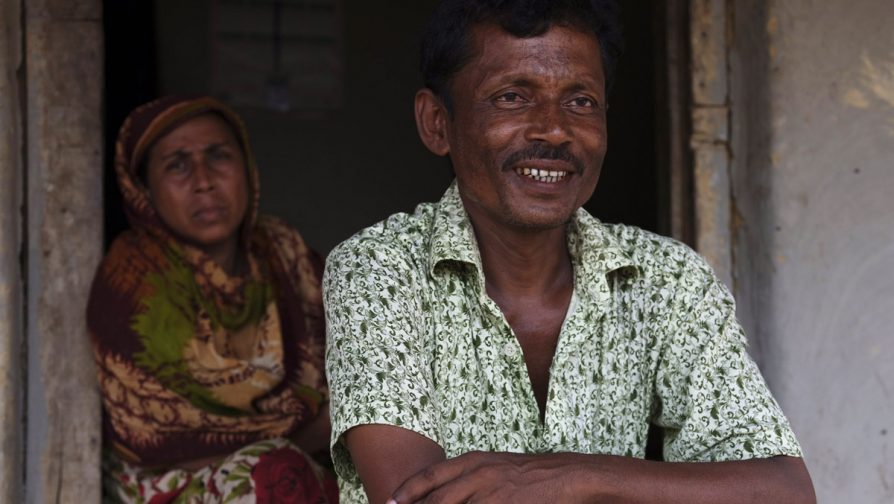 孟加拉：向數以百計羅興亞難民敞開大門和心懷的農夫