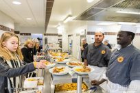 美食節讓法國學童一嚐難民生活的滋味