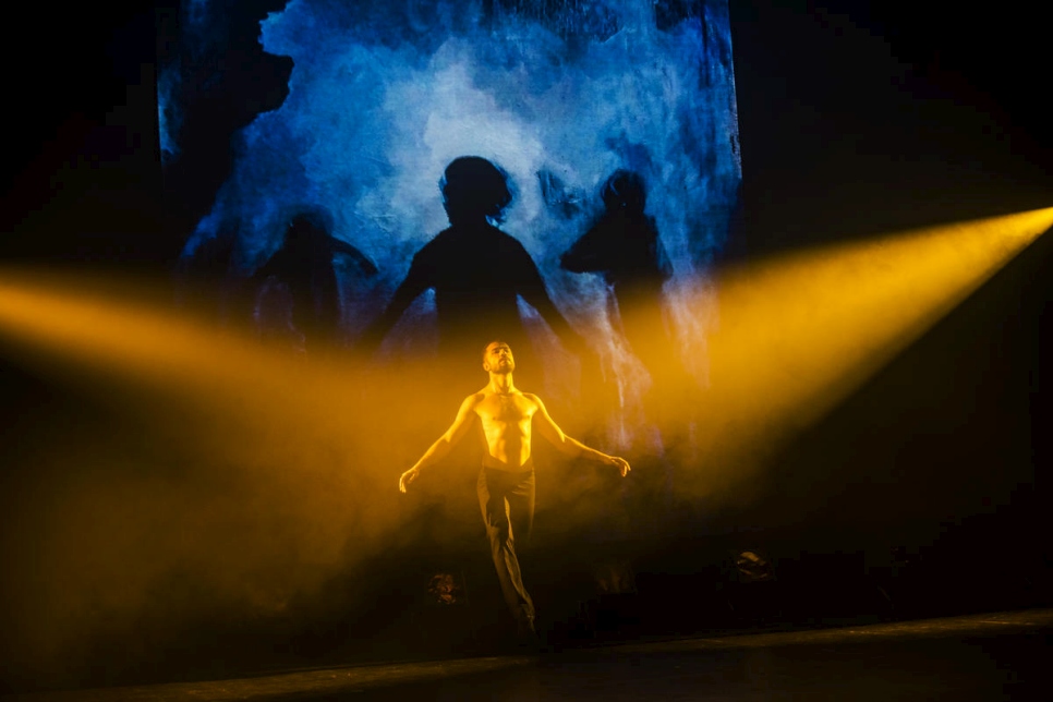 Ahmad Joudeh, Syrian dancer and choreographer, performs at this year's Nansen Award ceremony.