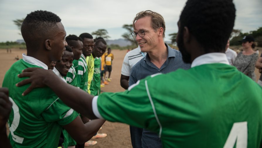 UNHCR senior officials visit Kakuma Refugee Camp and Kalobeyei Settlement to assess current support for refugees and host communities.