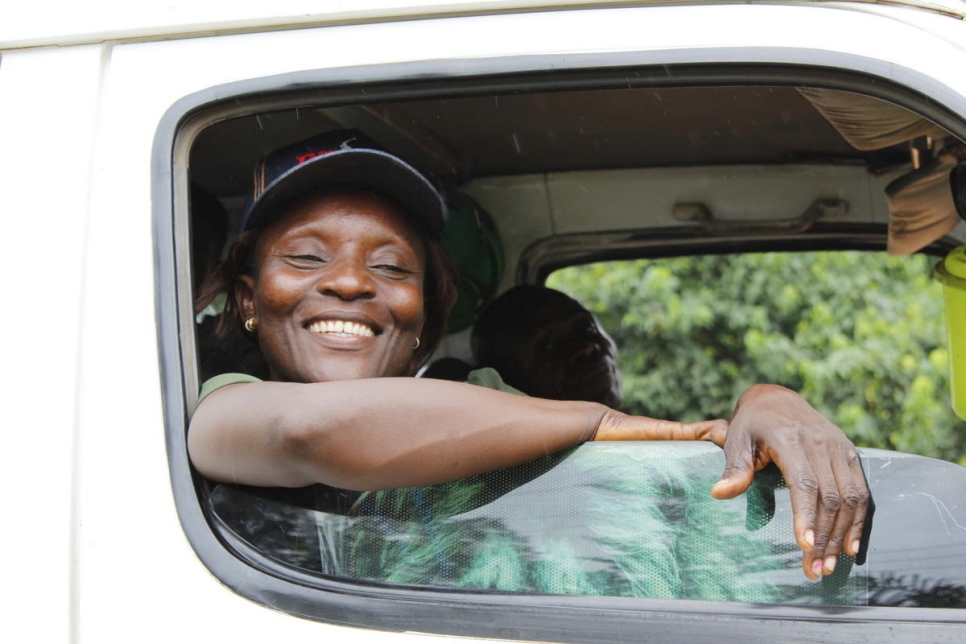 Loveline se siente aliviado de llegar al asentamiento de Adagom después de huir de Camerún el año pasado. 