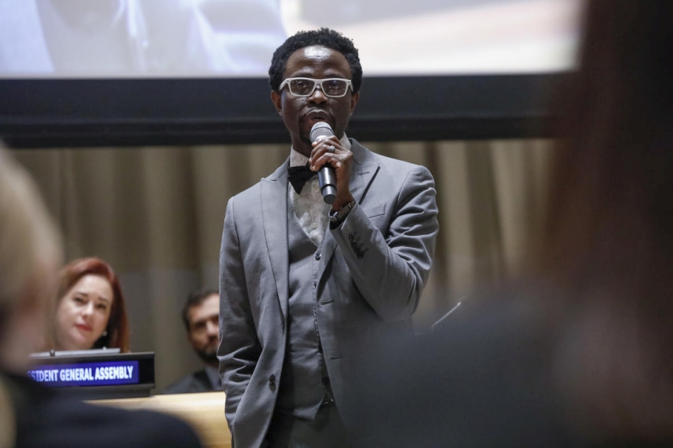 Bertine Bahige, ex refugiado congoleño reasentado en Estados Unidos, habló en el evento para marcar el Pacto Mundial sobre los Refugiados en la sede de la ONU en Nueva York.