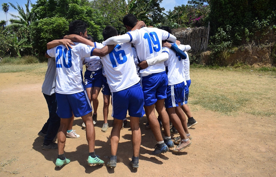 El deporte fomenta la solidaridad entre los jóvenes y les ayuda a desarrollar sus capacidades.