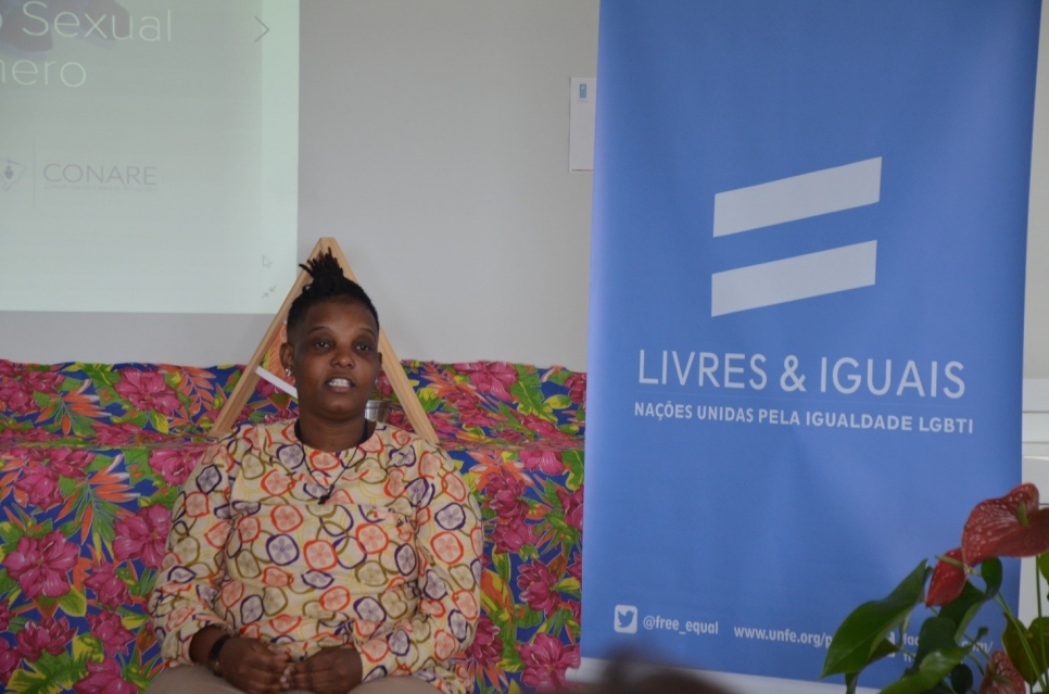 Lara Lopes, refugiada LGBTI mozambiqueña, contó su historia personal con ocasión de la presentación Lara Lopes, refugiada LGBTI mozambiqueña, contó su historia personal con ocasión de la presentación del estudio Perfil de las solicitudes de asilo relacionadas con la orientación sexual y la identidad de género: "Quiero ayudar a que otras personas se expresen sin miedo".