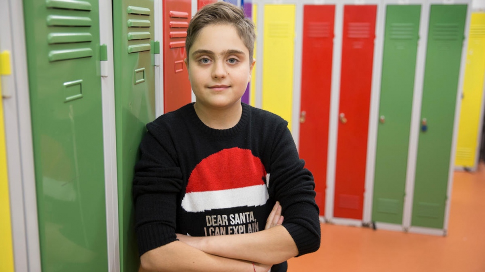 El refugiado sirio de 14 años, Michel Barakat, habla tres idiomas, incluyendo checo.