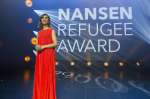 مقدمة البرامج التلفزيونية البريطانية أنيتا راني خلال تقديمها حفل جائزة نانسن للاجئ لعام 2016 على صفحة الفيسبوك.