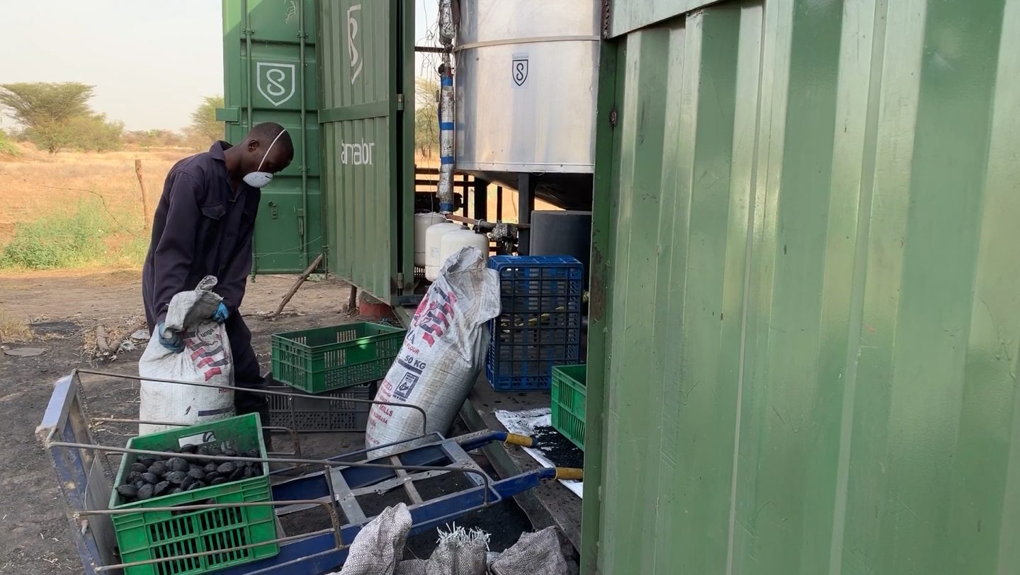 Processing centre_Ready briquettes