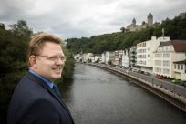 “Zum Wohl der Flüchtlinge und seiner Stadt”: Bürgermeister von Altena ist europäischer Finalist des Nansen-Preises von UNHCR