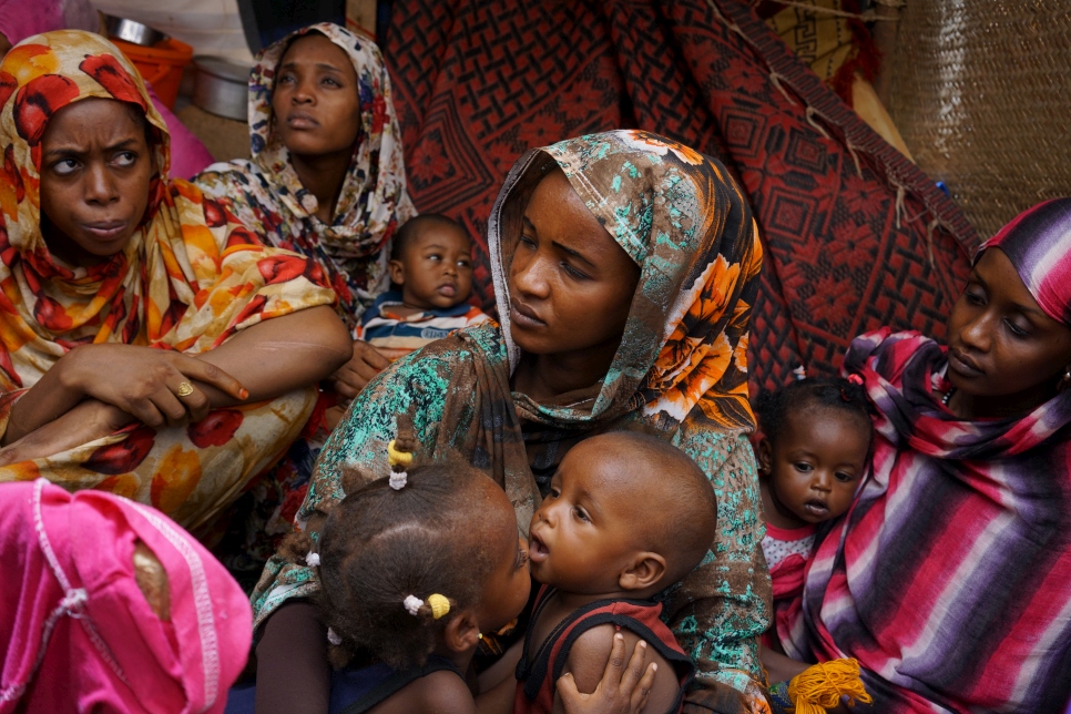 Des réfugiés qui ont échappé à la guerre dans la région soudanaise du Darfour pour subir ensuite toutes sortes d'abus en Libye sont désormais en sécurité dans un centre de réception à Agadez, au Niger. 