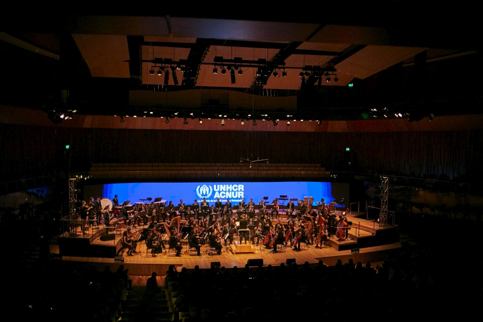 En el Día Mundial del Refugiado, 2000 personas presenciaron el Concierto organizado por ACNUR, la Agencia de la ONU para los Refugiados, de la mano de la orquesta Latin Vox Machine, en el Centro Cultural Kirchner (CCK) de Buenos Aires.