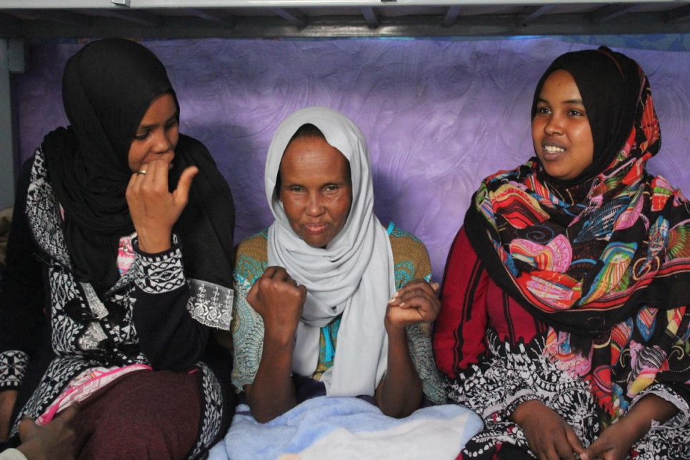 Niger. Tortured Somali mother reunited with sons
