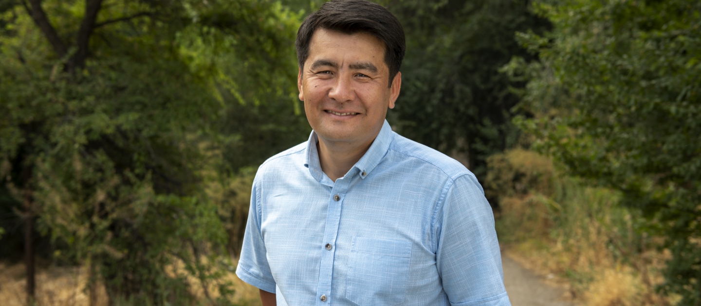 Lawyer Azizbek Ashurov, the winner of the 2019 UNHCR Nansen Refugee Award, pictured in Kyrgyzstan.