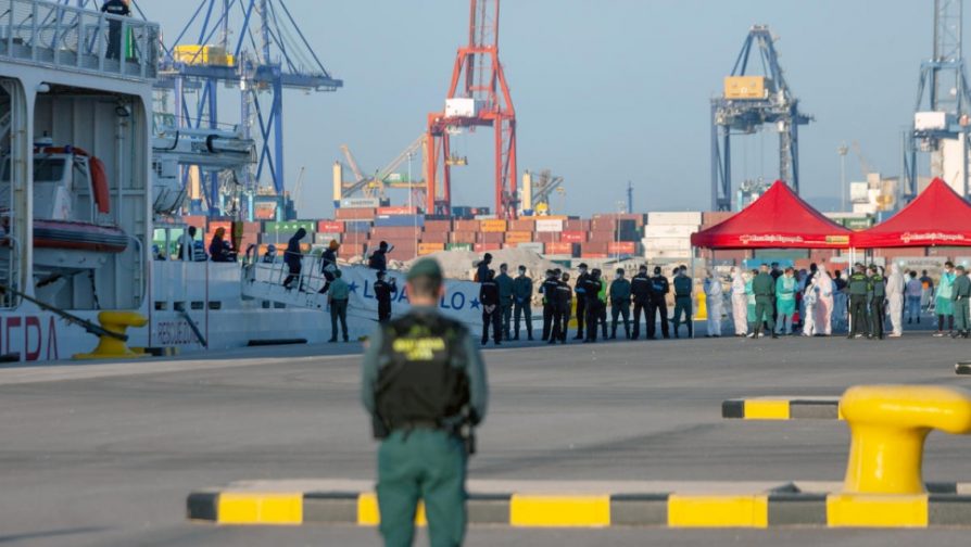 Доклад “Desperate Journeys” 2018: Трафикът на хора в Средиземно море става все по-рисков