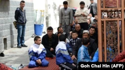 China's mostly Muslim, Turkic-speaking Uyghurs are the indigenous population in the northwestern Xinjiang-Uyghur Autonomous Region. (file photo)