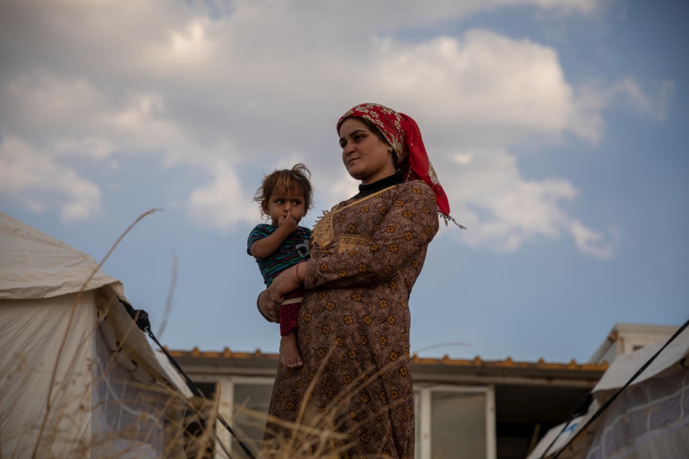 Iraq. UNHCR provides aid and shelter to refugees fleeing north-east Syria