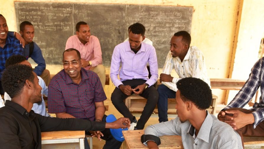 UNHCR Special Envoy for the Horn of Africa motivates youth desperate for higher education in Dadaab