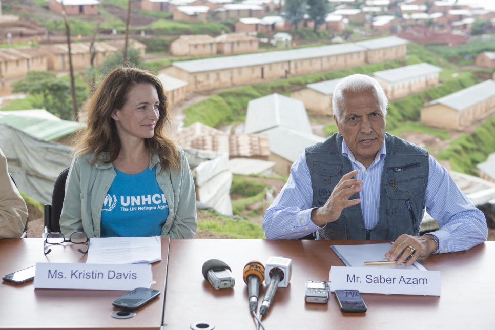 Kristin joins UNHCR Representative in Rwanda Saber Azam at a press conference in Gihembe refugee camp.