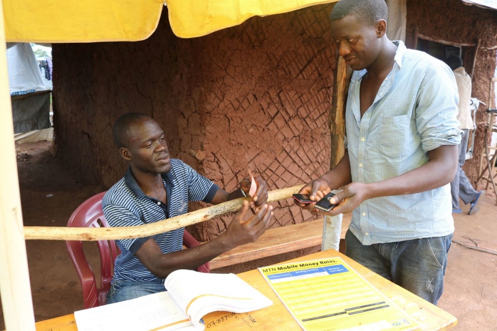 Uganda. Mobile access for refugees
