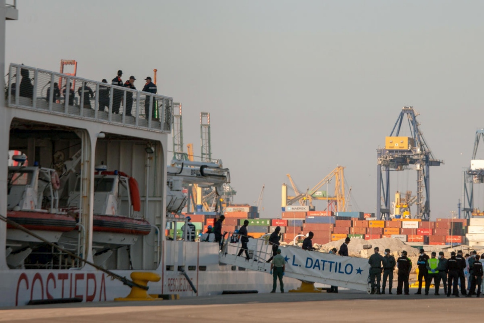 Spain. Aquarius arrival