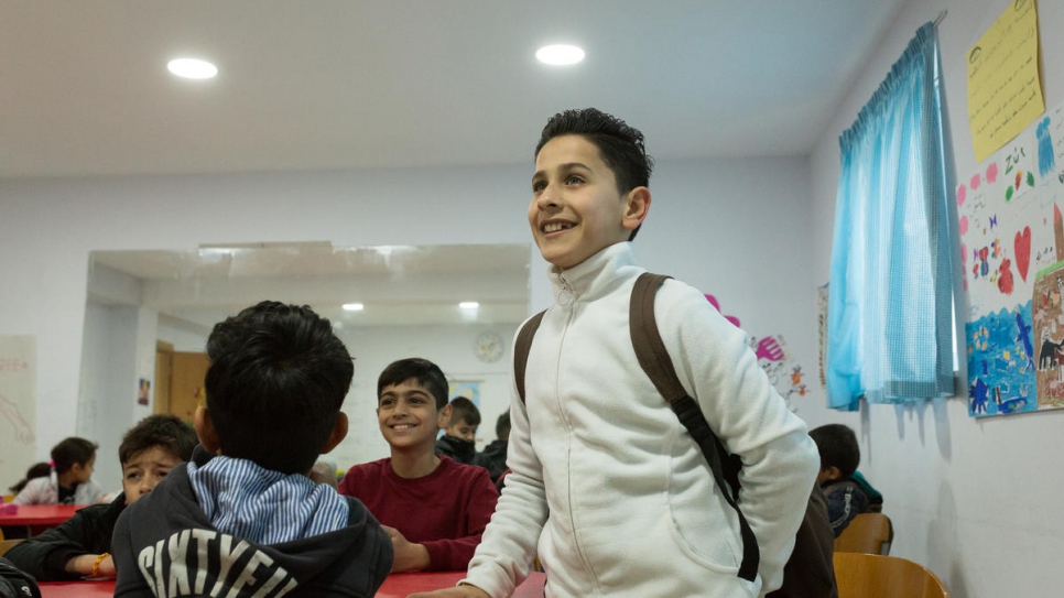 Alan, 11 ans, originaire d'Irak, fait partie de la centaine d'enfants déracinés qui fréquentent l'école KEDU. 