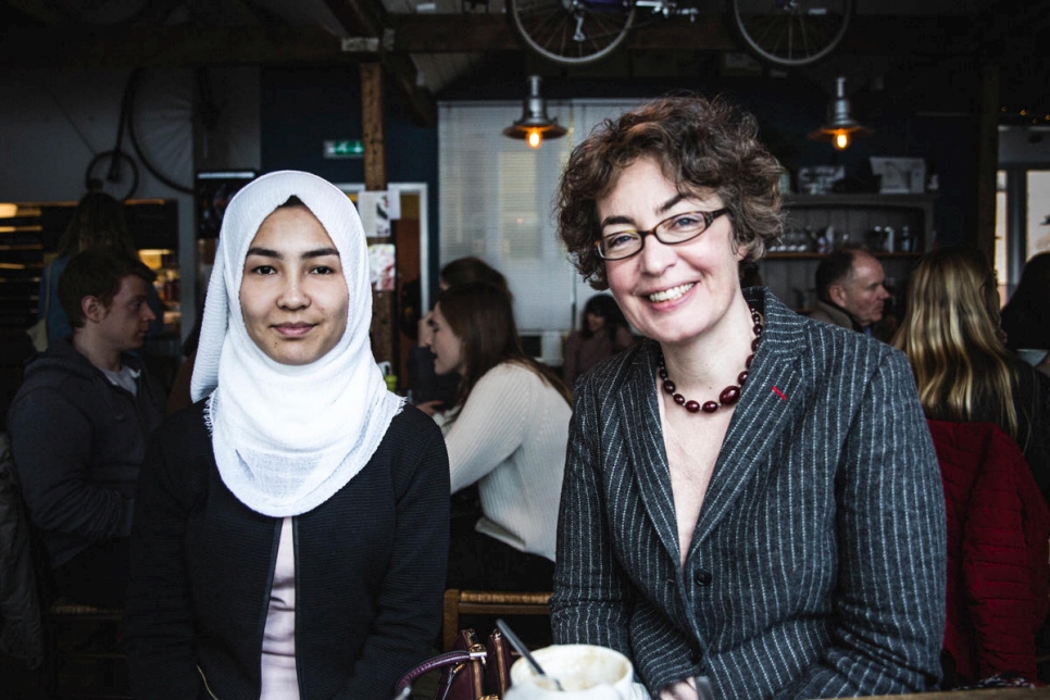 Shukria Rezaei a été soutenue par Kate Clanchy, une écrivaine et auteure de poésie qui était en résidence dans son école.